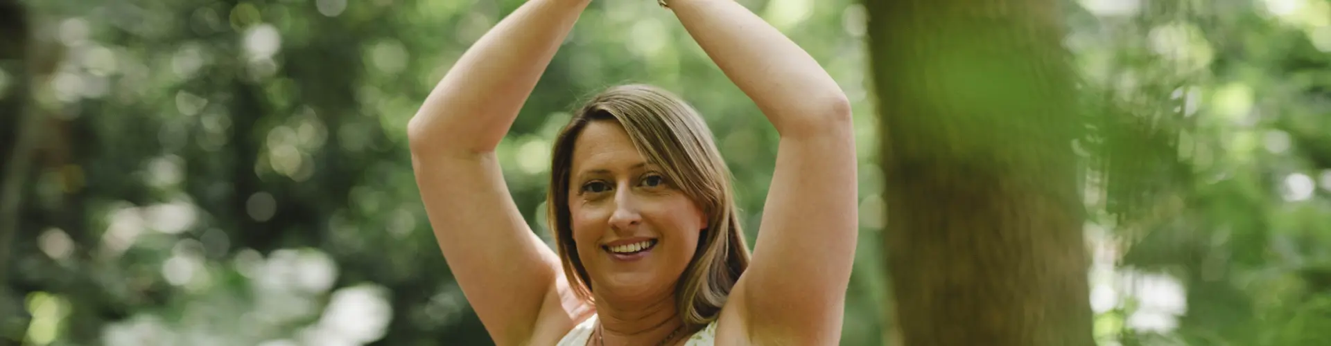 Yoga de guérison réparatrice - Nettoyer et libérer les tensions - Online Class by Sarah Evans 