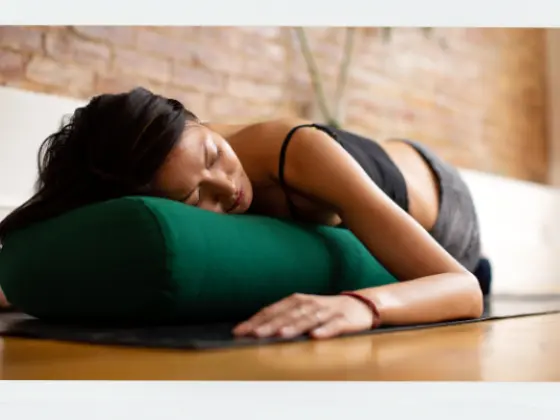 Yoga tĩnh lặng – Nằm trong sự đầu hàng